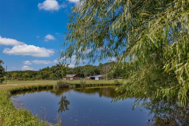 671 County Road 163, Gainesville, TX 76240