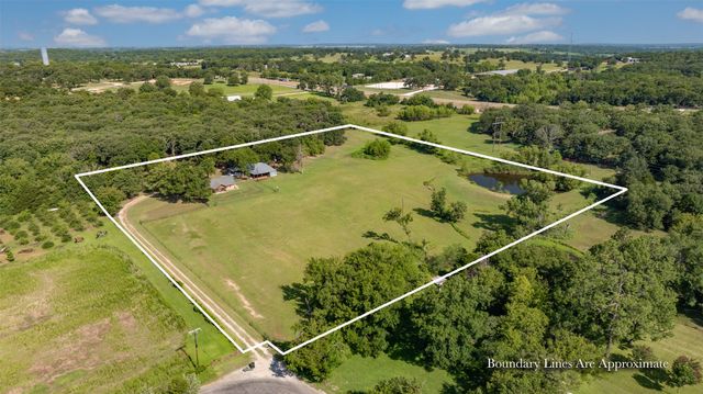 671 County Road 163, Gainesville, TX 76240