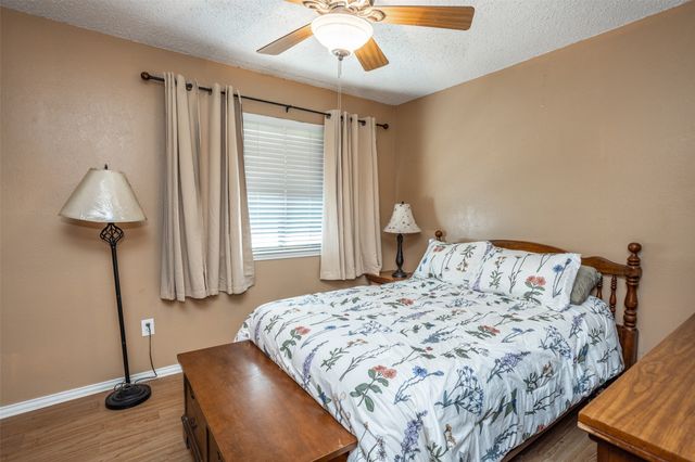 671 County Road 163, Gainesville, TX 76240