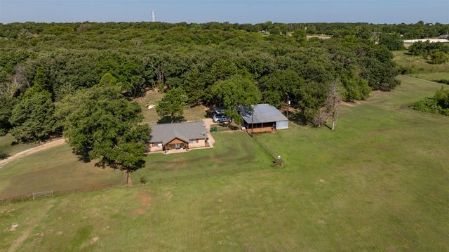 671 County Road 163, Gainesville, TX 76240