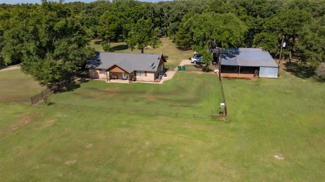 671 County Road 163, Gainesville, TX 76240