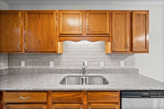 3324 Backridge Rd, Woodlawn, TN 37191