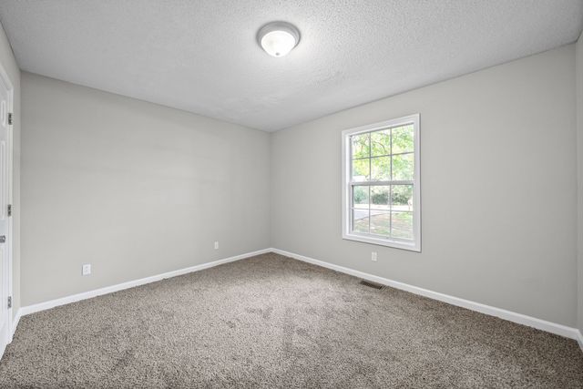 3324 Backridge Rd, Woodlawn, TN 37191