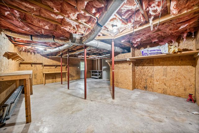 3324 Backridge Rd, Woodlawn, TN 37191
