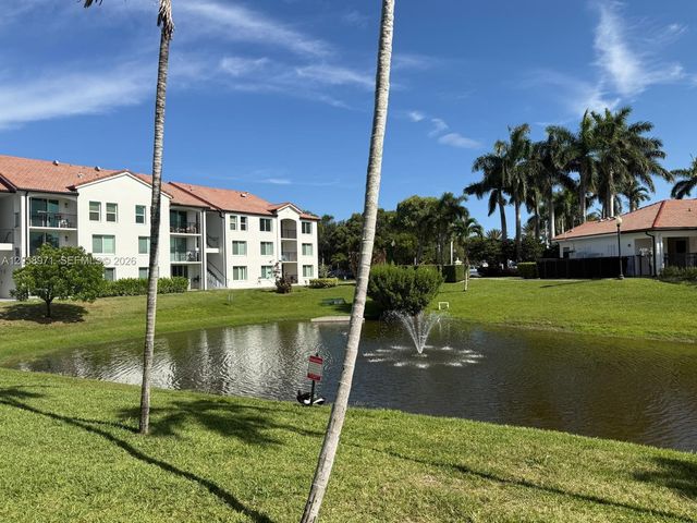 401 Villa Cir 401, Boynton Beach, FL 33435