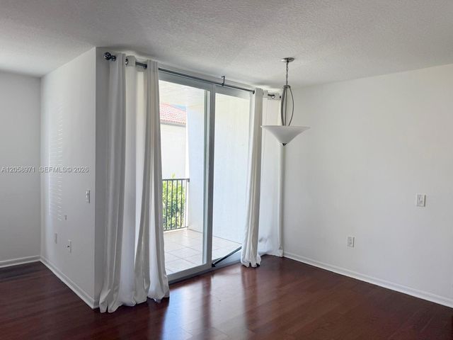 401 Villa Cir 401, Boynton Beach, FL 33435