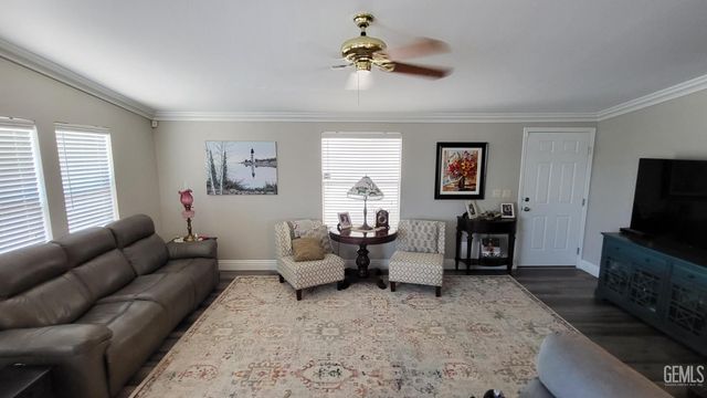 1225 Taft Highway 24, Bakersfield, CA 93307