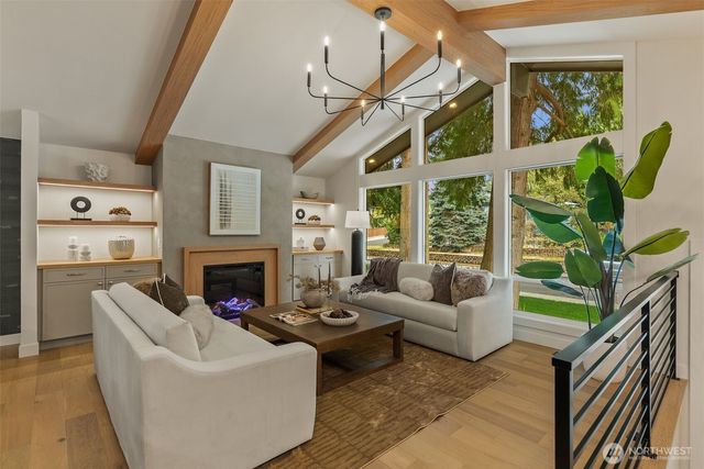 14313 116th Place NE, Kirkland, WA 98034