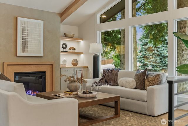 14313 116th Place NE, Kirkland, WA 98034
