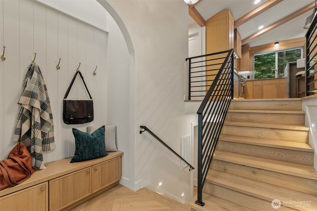 14313 116th Place NE, Kirkland, WA 98034