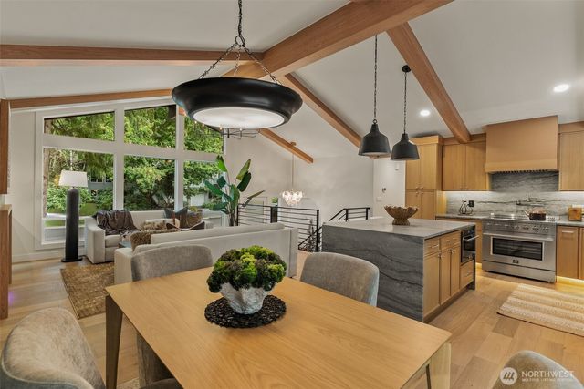 14313 116th Place NE, Kirkland, WA 98034
