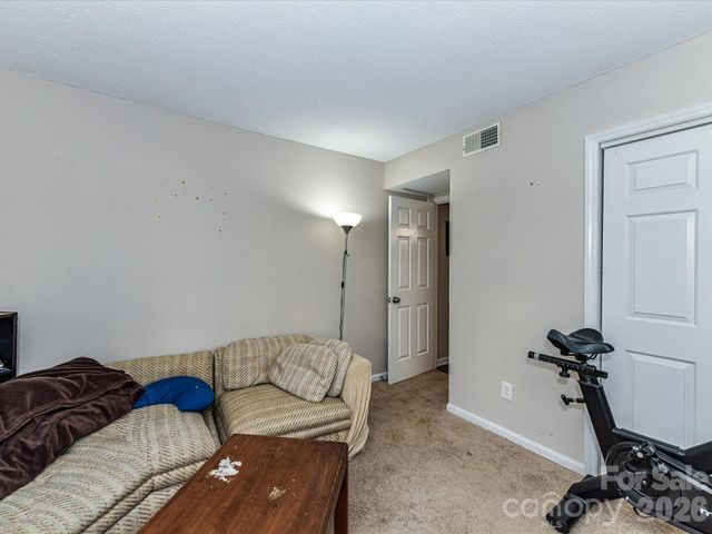 7304 Winery Lane, Charlotte, NC 28227