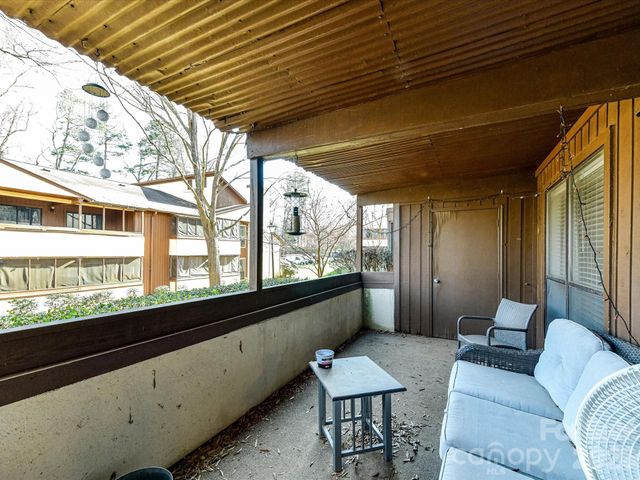 7304 Winery Lane, Charlotte, NC 28227