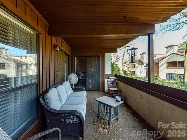 7304 Winery Lane, Charlotte, NC 28227