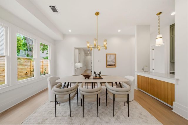 1236 Columbia Street, Houston, TX 77008