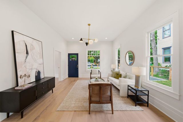 1236 Columbia Street, Houston, TX 77008