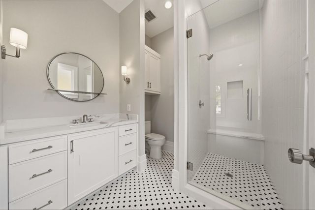 1236 Columbia Street, Houston, TX 77008