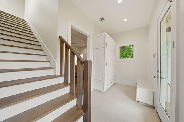 1236 Columbia Street, Houston, TX 77008