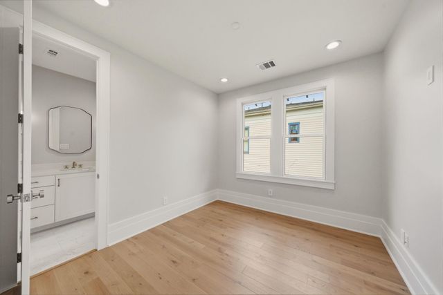 1236 Columbia Street, Houston, TX 77008