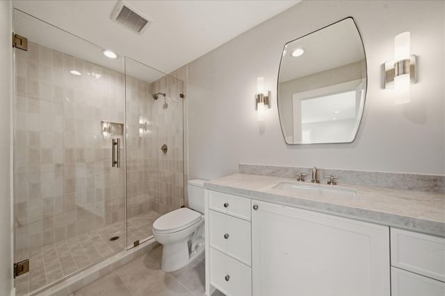 1236 Columbia Street, Houston, TX 77008