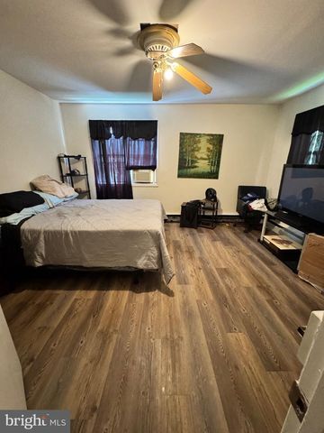 5115 S BARNABY RD, Temple Hills, MD 20748