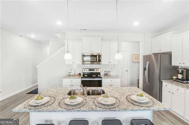 86 Vickers Point Drive, Fairburn, GA 30213