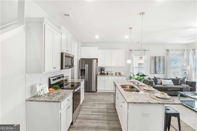 86 Vickers Point Drive, Fairburn, GA 30213