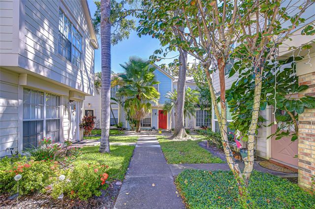 13901 FLETCHERS MILL DRIVE, Tampa, FL 33613