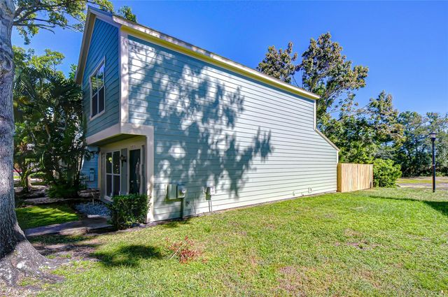 13901 FLETCHERS MILL DRIVE, Tampa, FL 33613