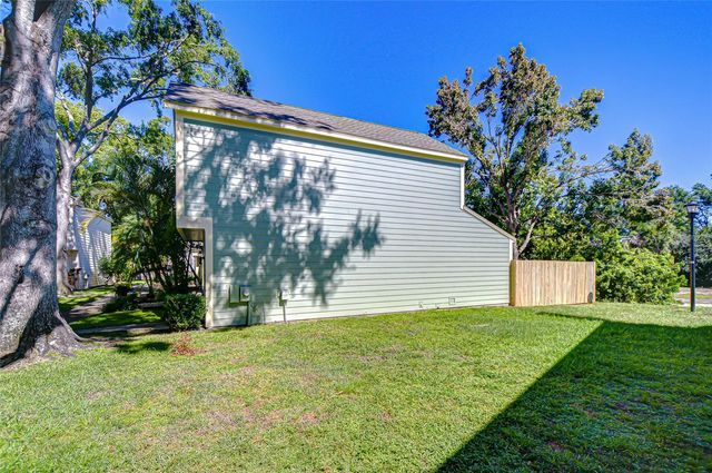 13901 FLETCHERS MILL DRIVE, Tampa, FL 33613
