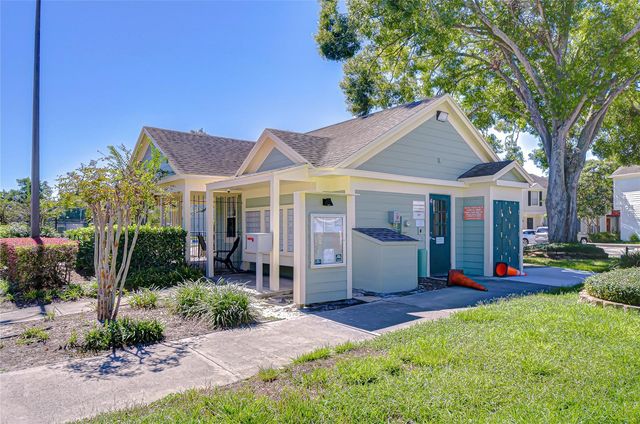 13901 FLETCHERS MILL DRIVE, Tampa, FL 33613