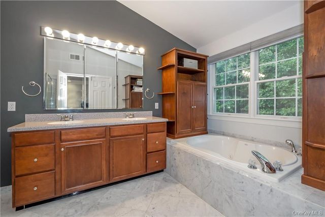 7 Hopkins Lane, Armonk, NY 10504