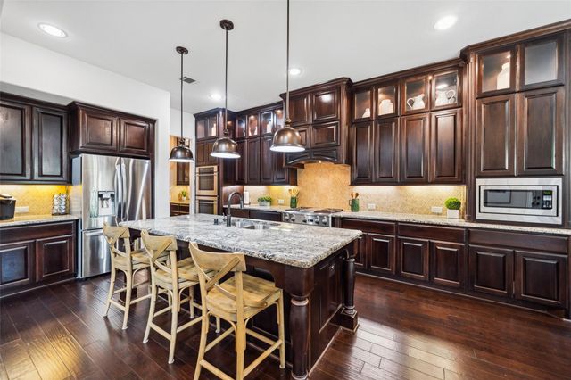 18 Star Iris Place, Tomball, TX 77375