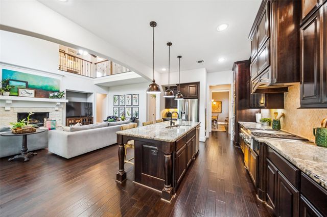 18 Star Iris Place, Tomball, TX 77375