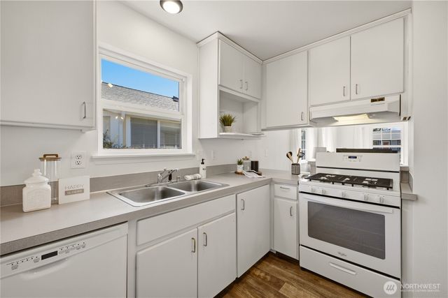 1614 Glass Avenue NE, Olympia, WA 98506