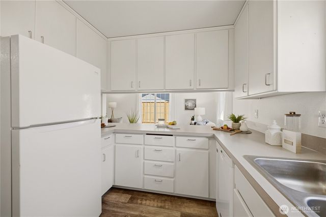 1614 Glass Avenue NE, Olympia, WA 98506