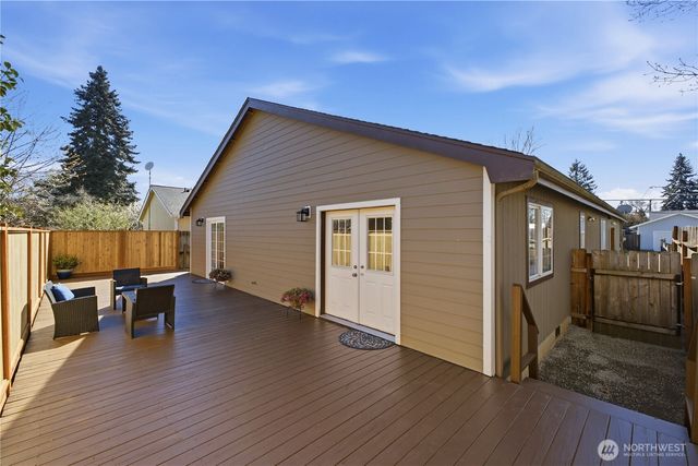 1614 Glass Avenue NE, Olympia, WA 98506