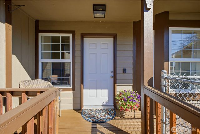 1614 Glass Avenue NE, Olympia, WA 98506