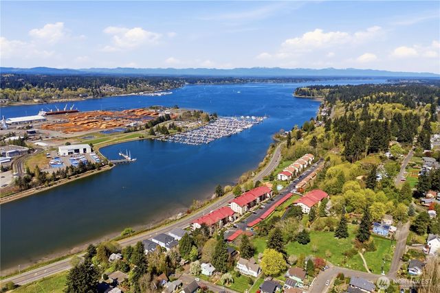 1614 Glass Avenue NE, Olympia, WA 98506