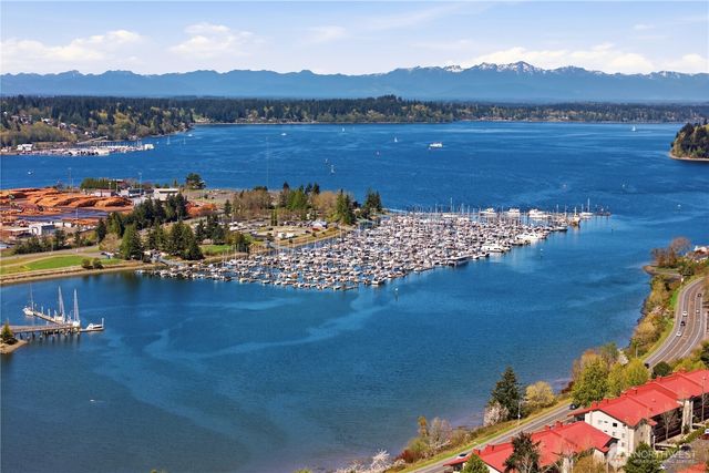 1614 Glass Avenue NE, Olympia, WA 98506