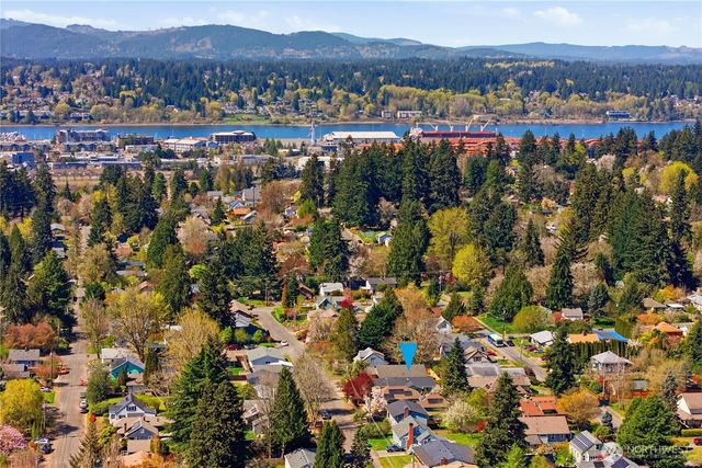 1614 Glass Avenue NE, Olympia, WA 98506