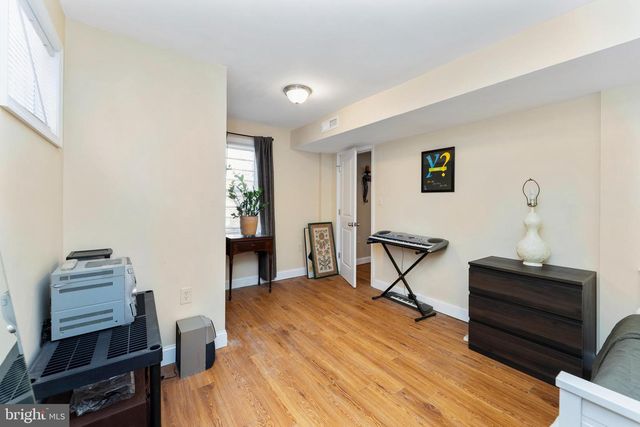 123 WALNUT ST NW, Washington, DC 20012