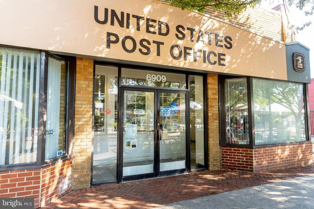123 WALNUT ST NW, Washington, DC 20012