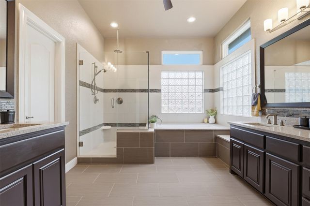 107 W Majestic Oak LN, Georgetown, TX 78633