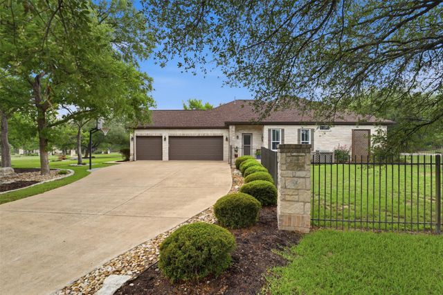 107 W Majestic Oak LN, Georgetown, TX 78633