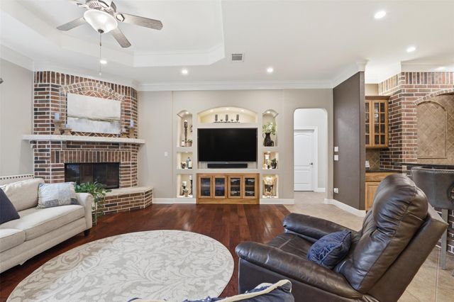 107 W Majestic Oak LN, Georgetown, TX 78633