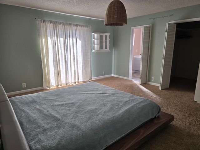 530 Locust Ave, Manteca, CA 95337