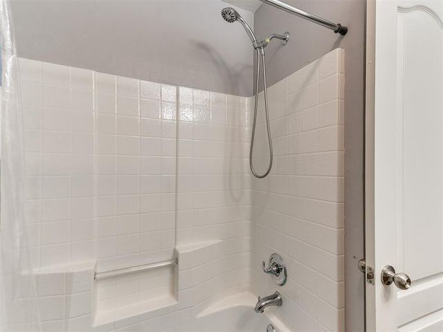 9201 Button Avenue, Moore, OK 73160
