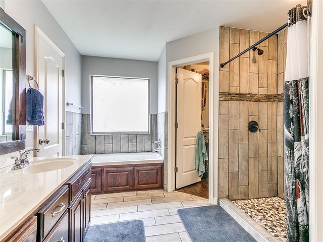 9201 Button Avenue, Moore, OK 73160
