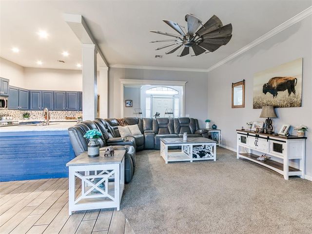 9201 Button Avenue, Moore, OK 73160